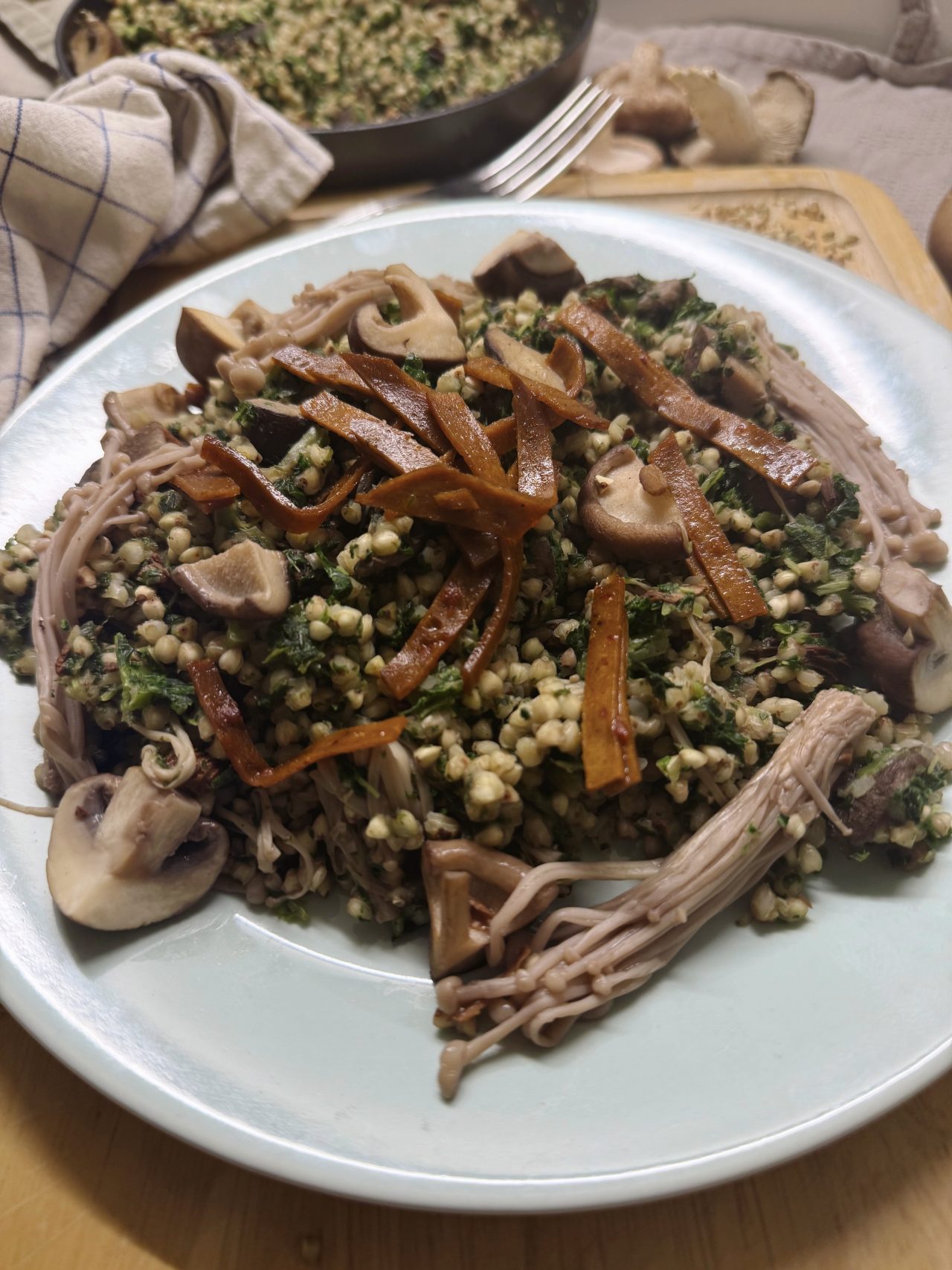 Buchweizen-Risotto mit Pilzen und Grünkohl